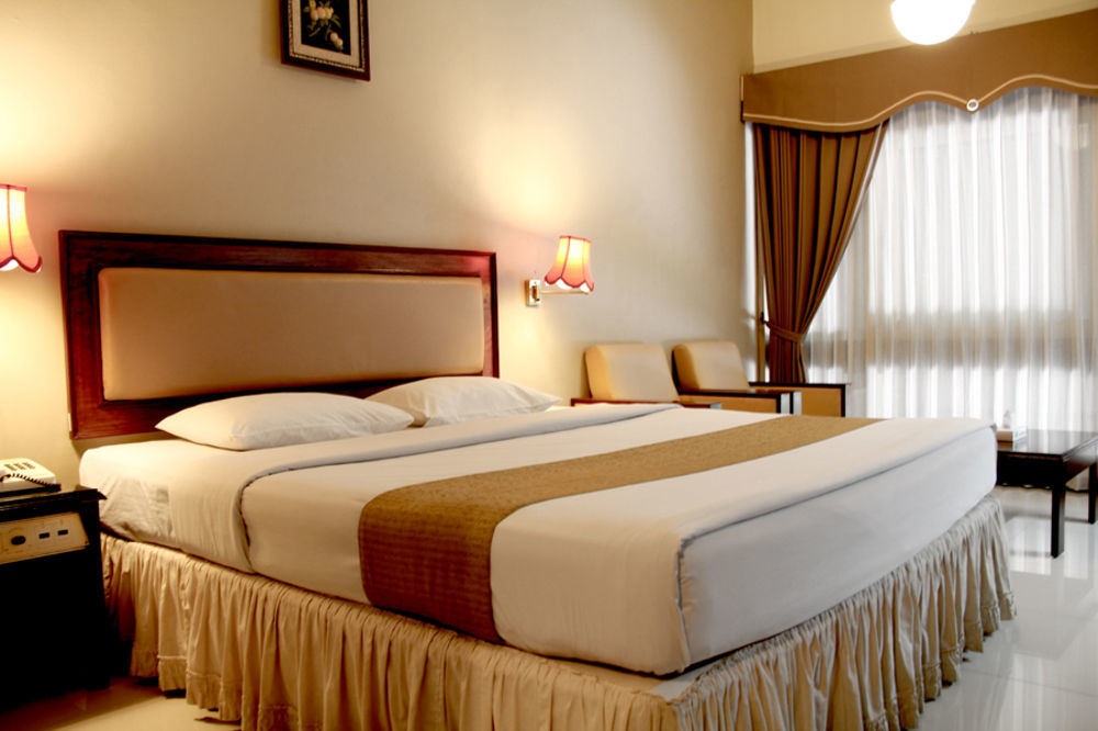 סוראבאיה New Grand Park Hotel מראה חיצוני תמונה