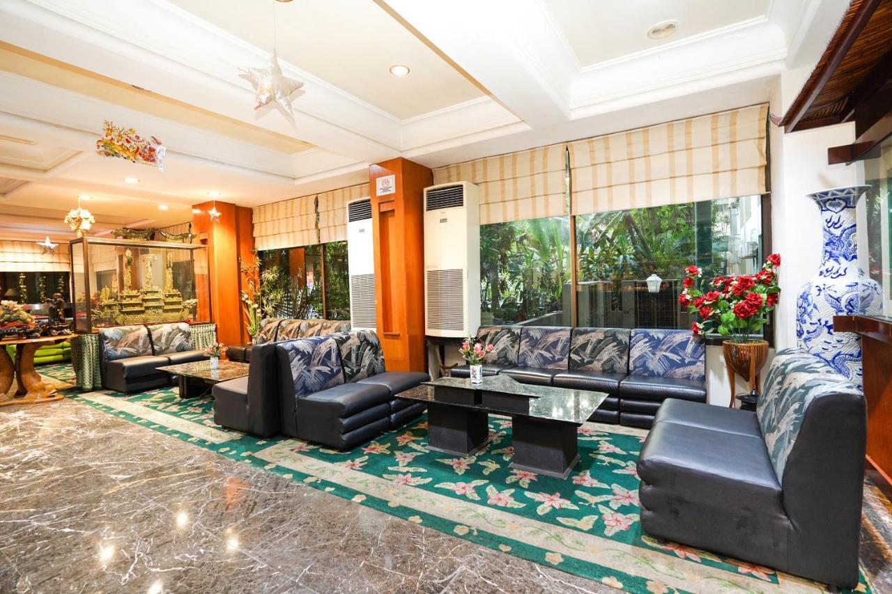 סוראבאיה New Grand Park Hotel מראה חיצוני תמונה
