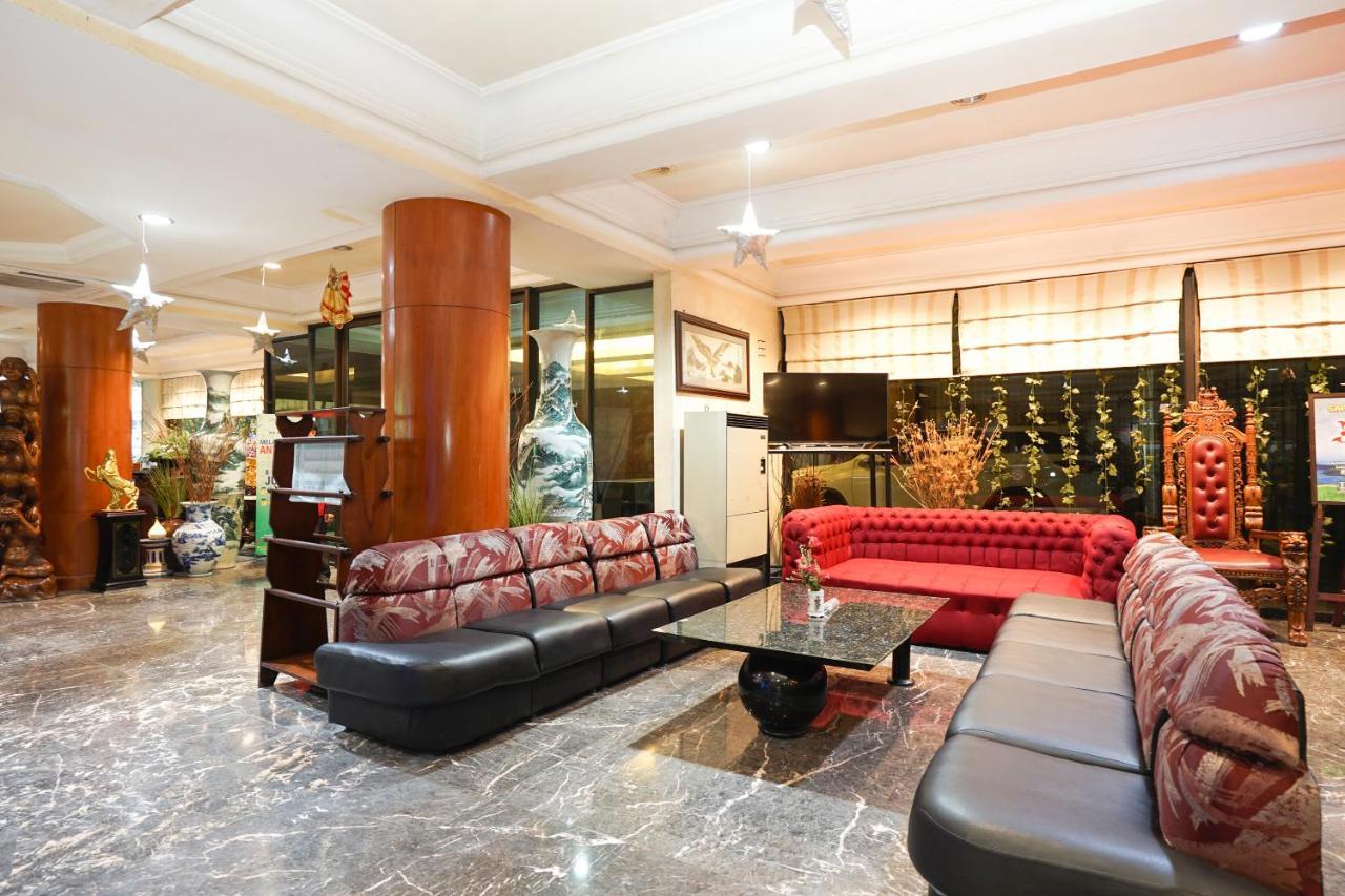 סוראבאיה New Grand Park Hotel מראה חיצוני תמונה