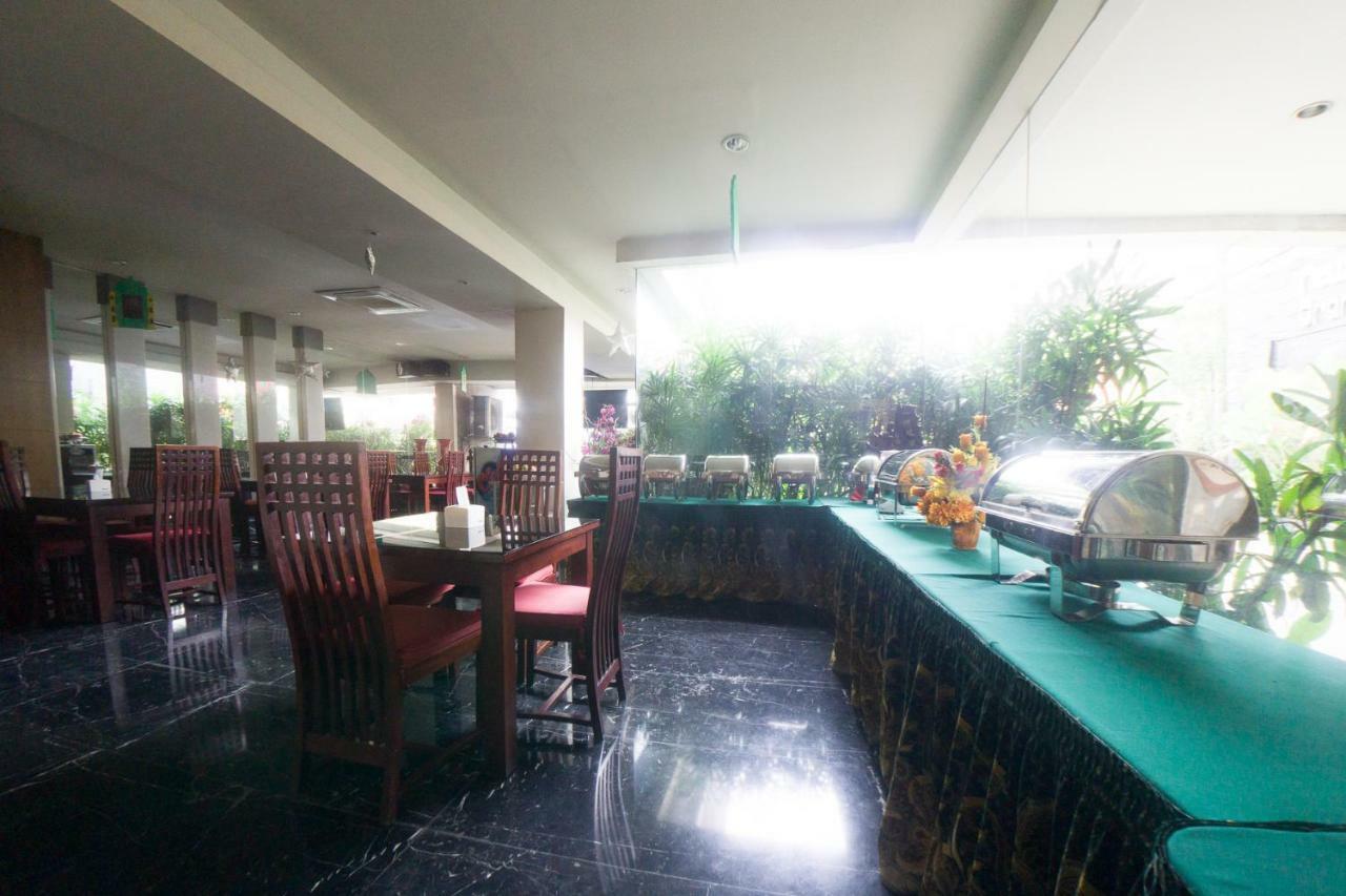 סוראבאיה New Grand Park Hotel מראה חיצוני תמונה