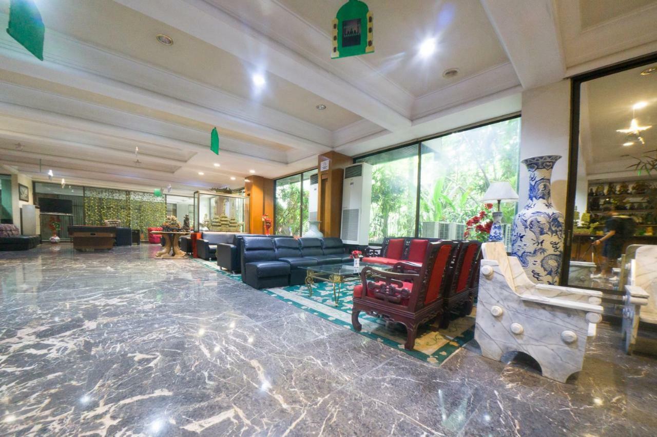 סוראבאיה New Grand Park Hotel מראה חיצוני תמונה