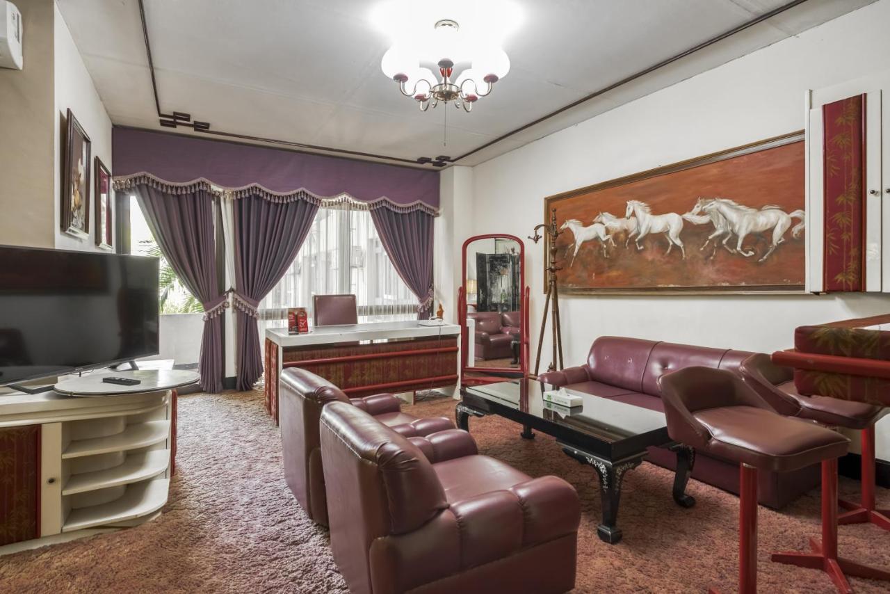 סוראבאיה New Grand Park Hotel מראה חיצוני תמונה