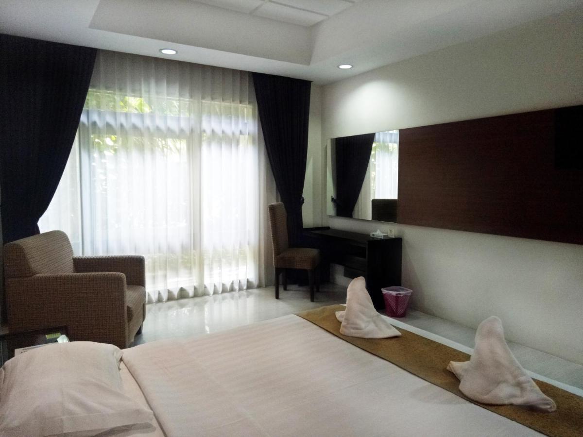 סוראבאיה New Grand Park Hotel מראה חיצוני תמונה