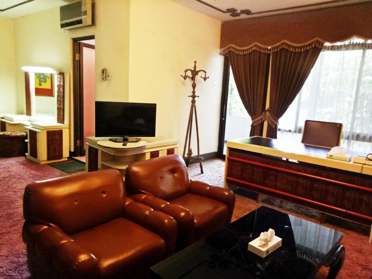 סוראבאיה New Grand Park Hotel מראה חיצוני תמונה