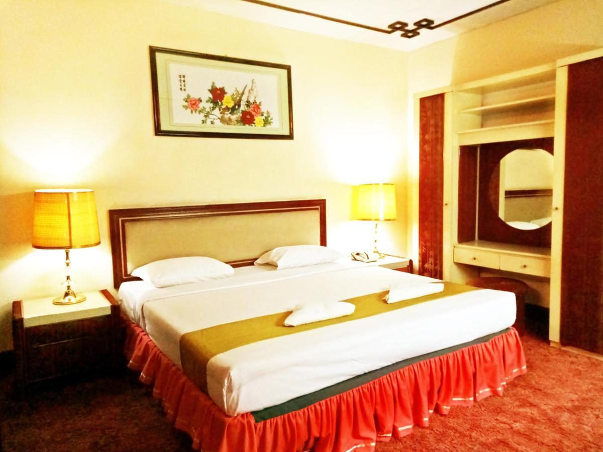 סוראבאיה New Grand Park Hotel מראה חיצוני תמונה