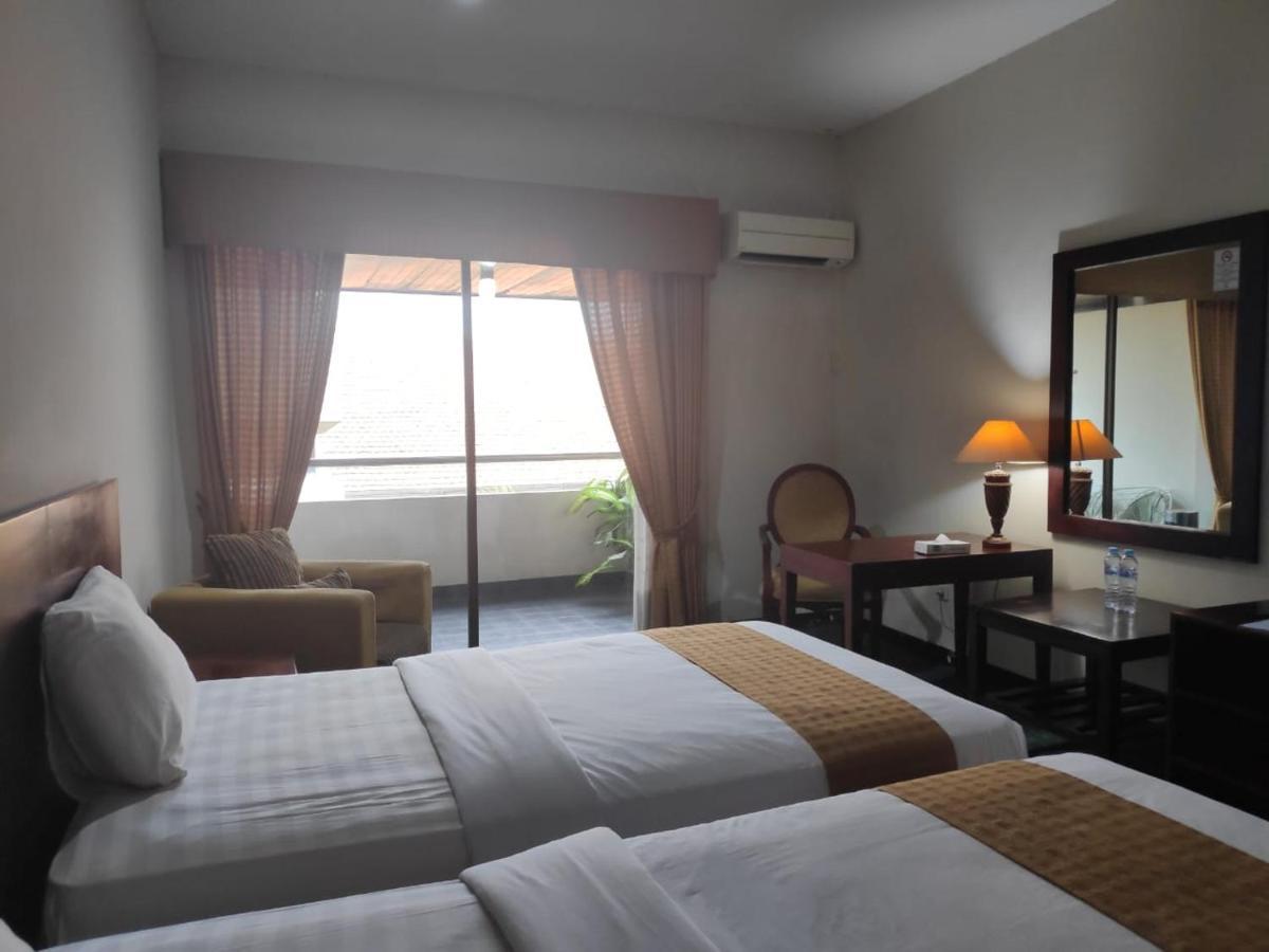 סוראבאיה New Grand Park Hotel מראה חיצוני תמונה